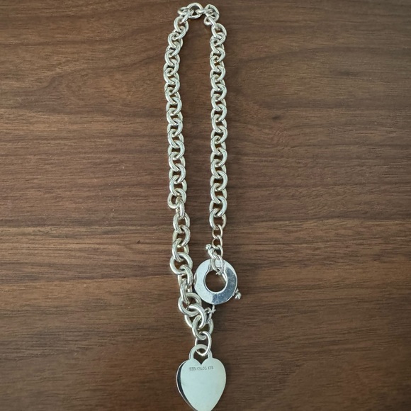TIFFANY & CO. STERLING SILVER 16” TOGGLE NECKLACE WITH BLANK HEART CHARM - MINT! - Picture 3 of 5